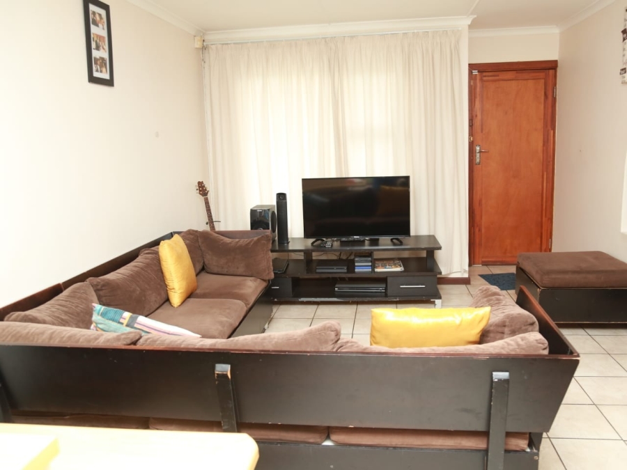 2 Bedroom Property for Sale in Amalinda Eastern Cape